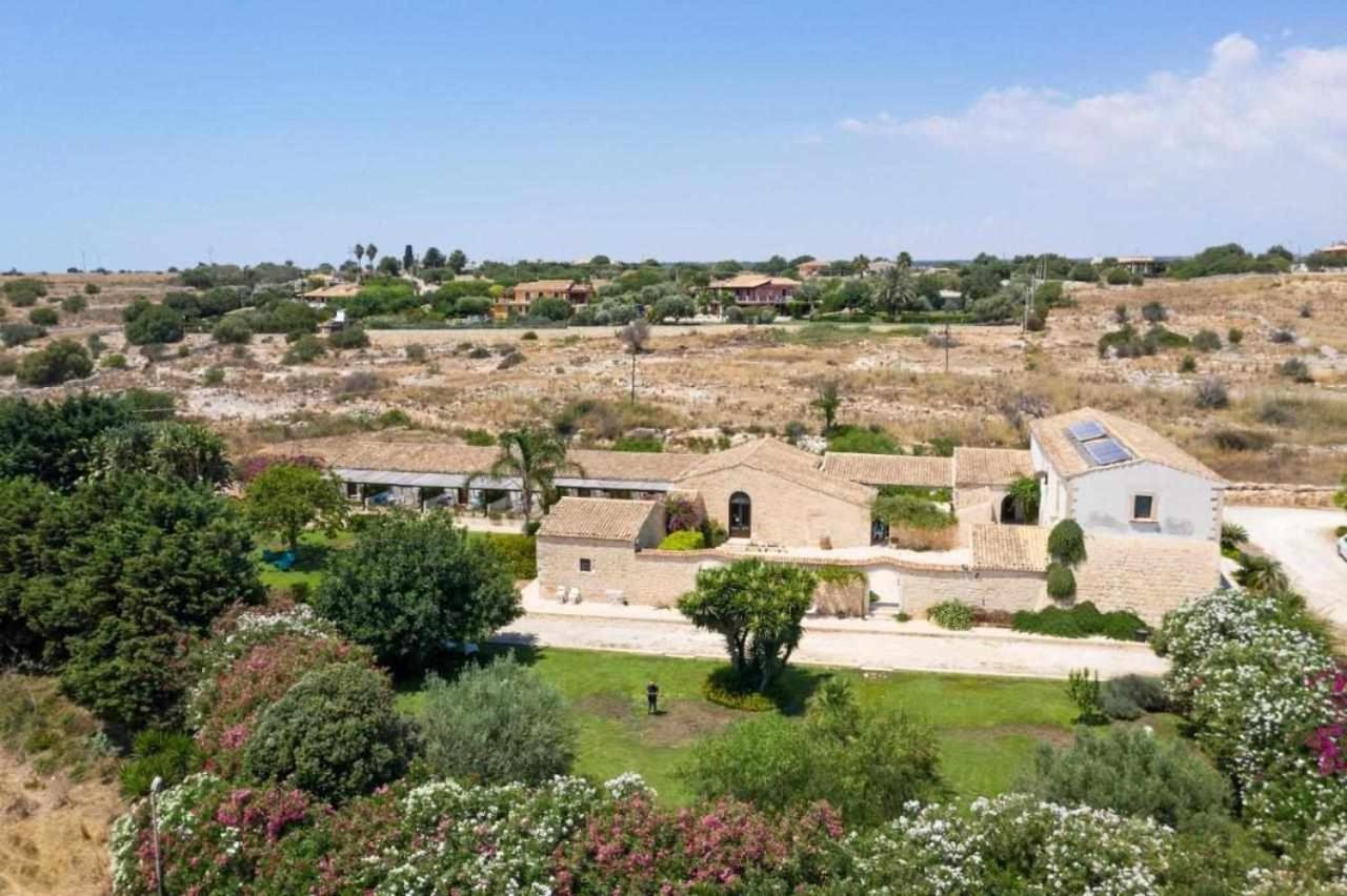 Torre Dantona Country Suites Pozzallo Dış mekan fotoğraf