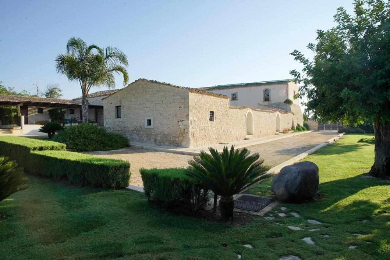 Torre Dantona Country Suites Pozzallo Dış mekan fotoğraf